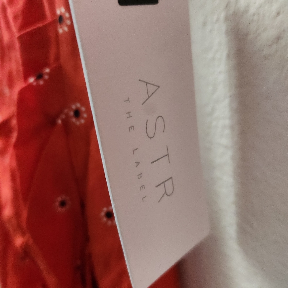 ASTR‎ The Label Revolve Marinke Dress Floral Faux Wrap Long Sleeve Red XL NWT - Picture 3 of 9